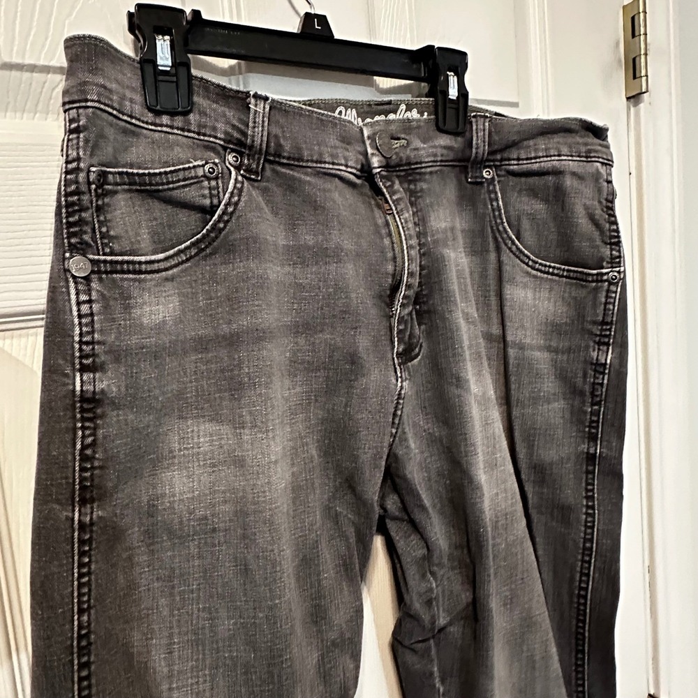 Wrangler Retro Slim Straight Mens Jeans  Grey 88MWZGD 36x34 Stretch Denim‎ - Picture 3 of 10